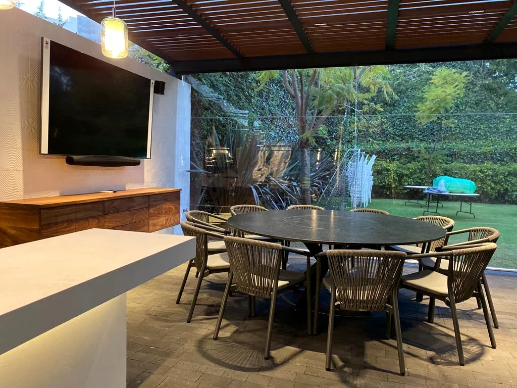 Acabados en terraza de club de golf en CDMX
